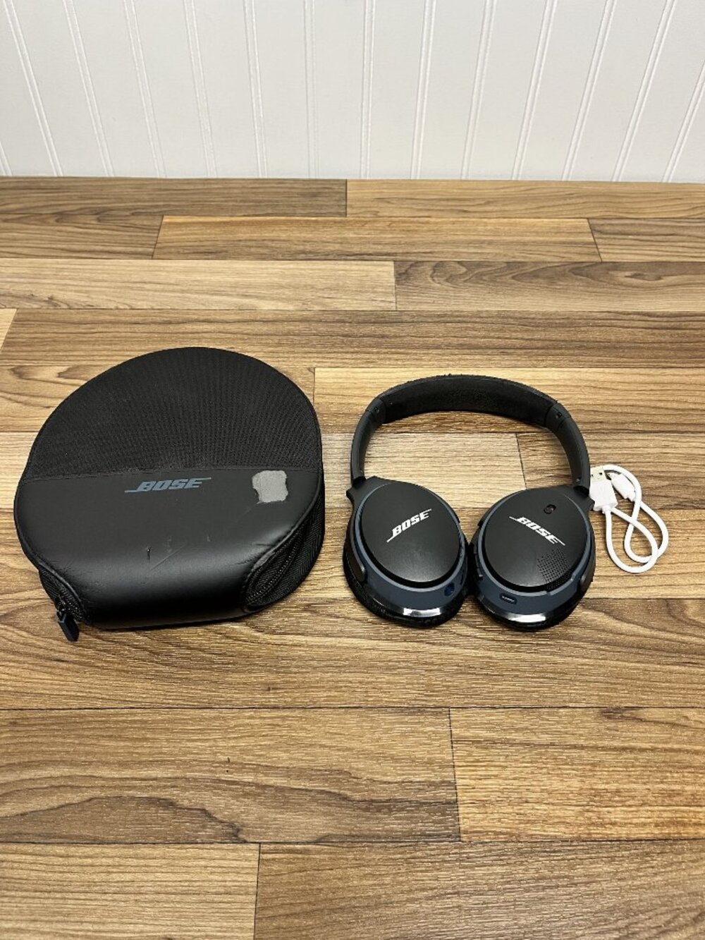 Bose SoundLink Around-Ear Wireless Headphones II BA2 TESTED - Needs Ear Pads